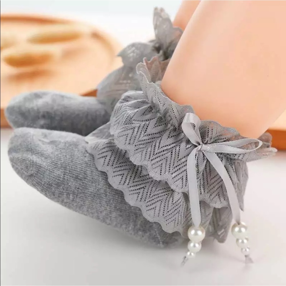 New Girls Princess Lace Ruffle Pearl Bow Socks